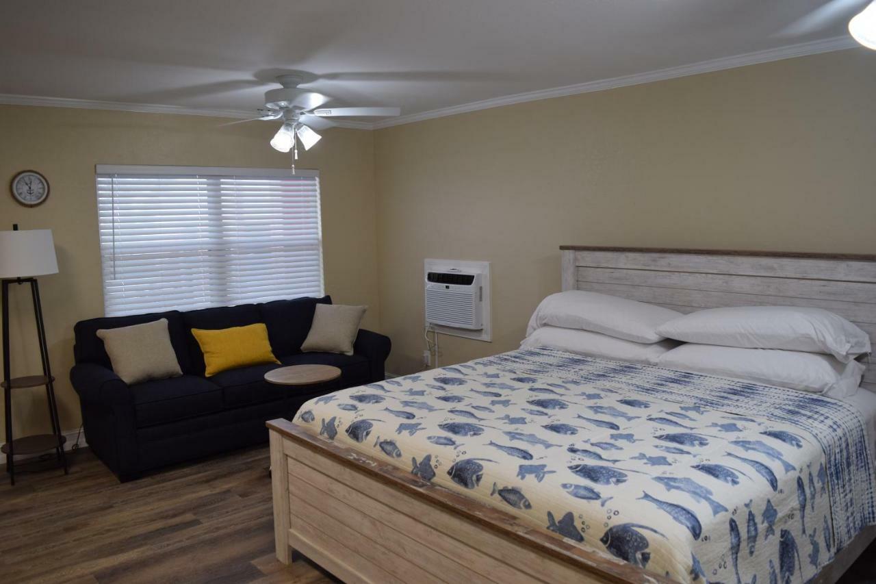 Caribbean Shores Waterfront 3*