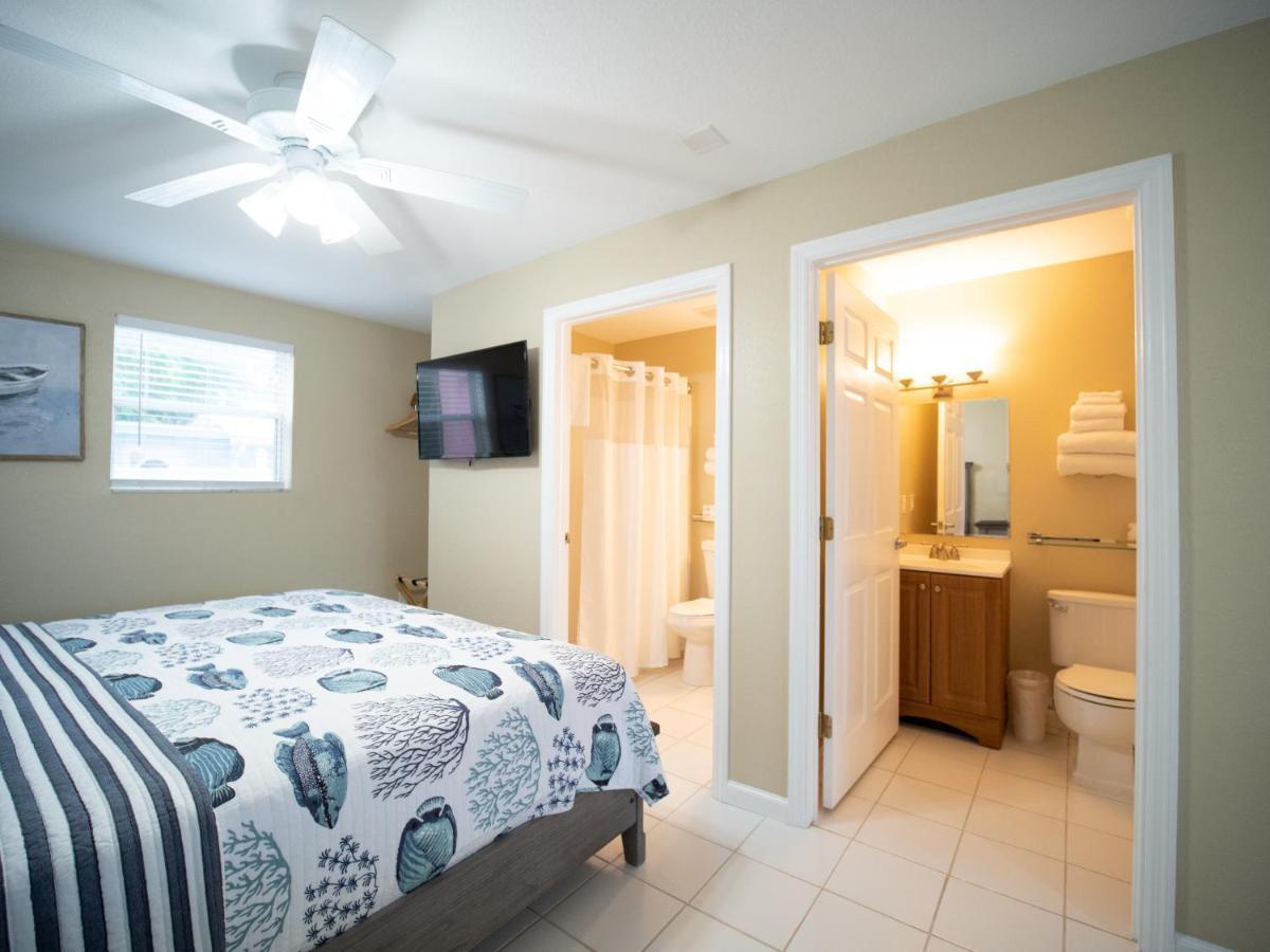 Caribbean Shores Waterfront 3*